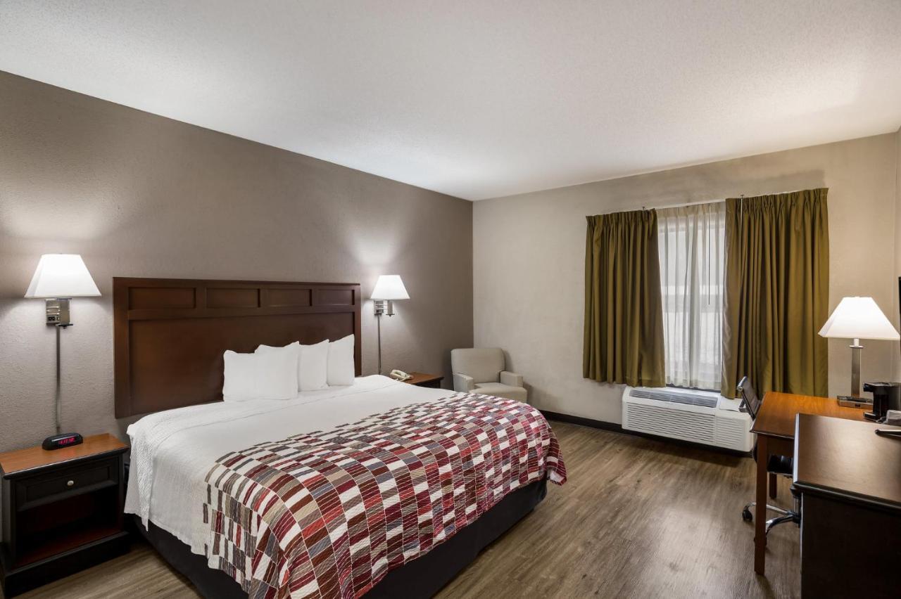 Red Roof Inn & Suites Bloomsburg - Mifflinville Экстерьер фото