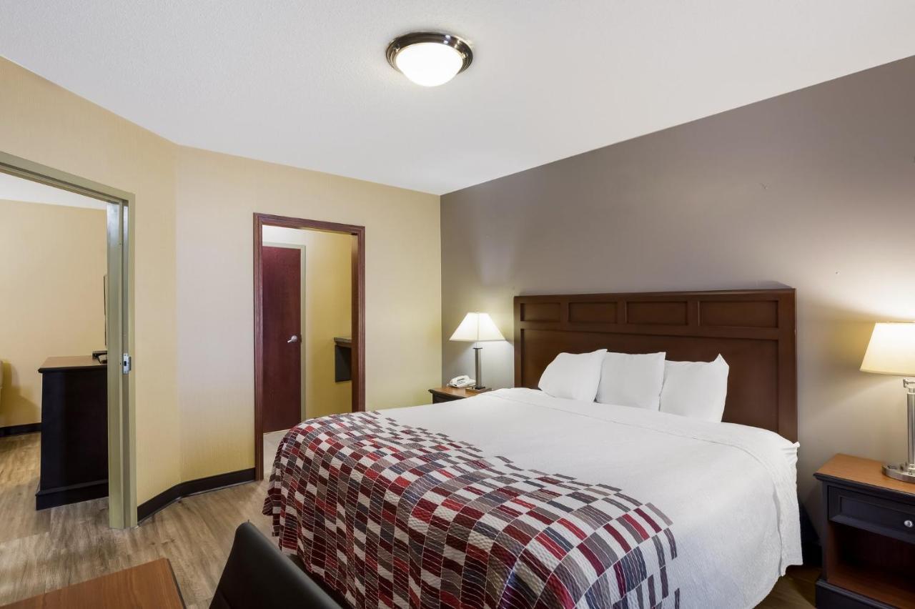 Red Roof Inn & Suites Bloomsburg - Mifflinville Экстерьер фото