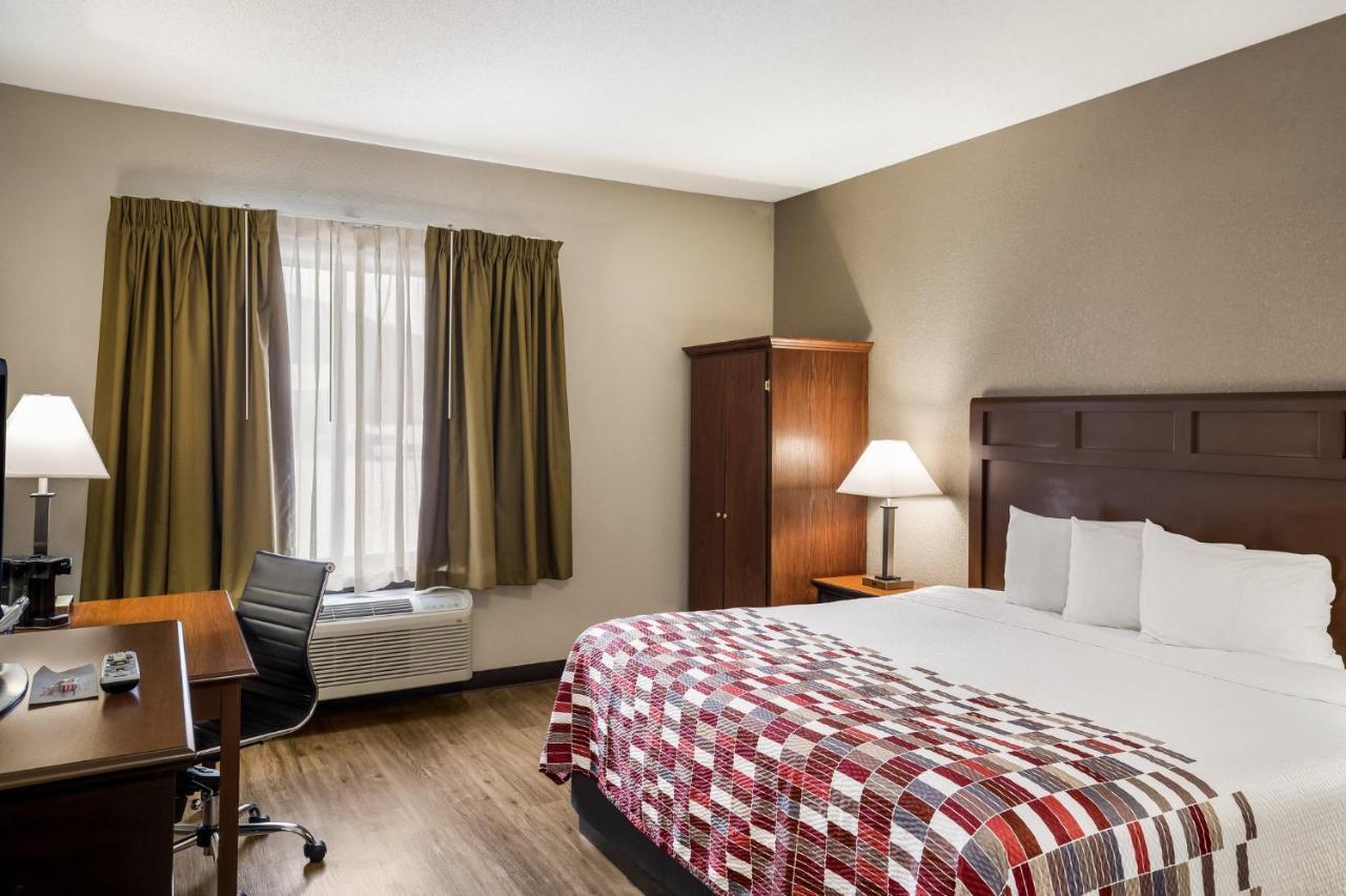 Red Roof Inn & Suites Bloomsburg - Mifflinville Экстерьер фото