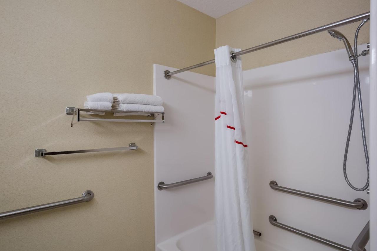 Red Roof Inn & Suites Bloomsburg - Mifflinville Экстерьер фото
