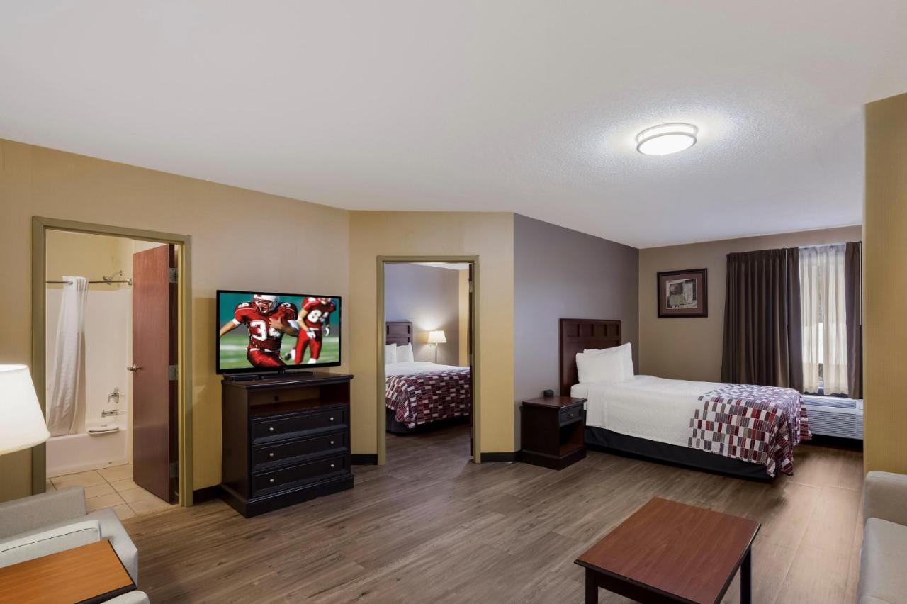 Red Roof Inn & Suites Bloomsburg - Mifflinville Экстерьер фото