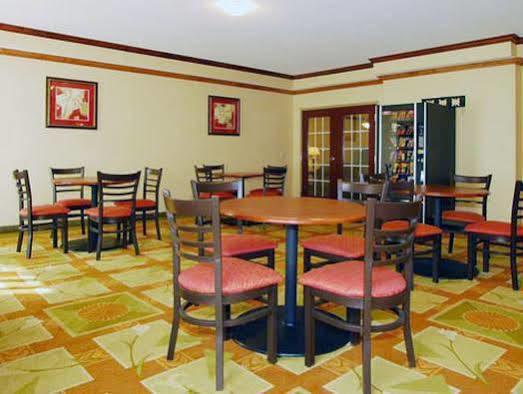 Red Roof Inn & Suites Bloomsburg - Mifflinville Экстерьер фото